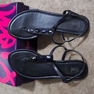 Fioni Black Jeweled T Strap Thong Sandals